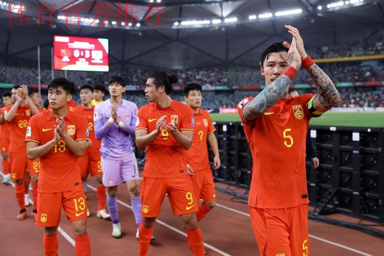 世预赛中国队负于韩国队 张琳芃迎百场里程碑 世预赛中国队负于韩国队 张琳芃迎百场里程碑